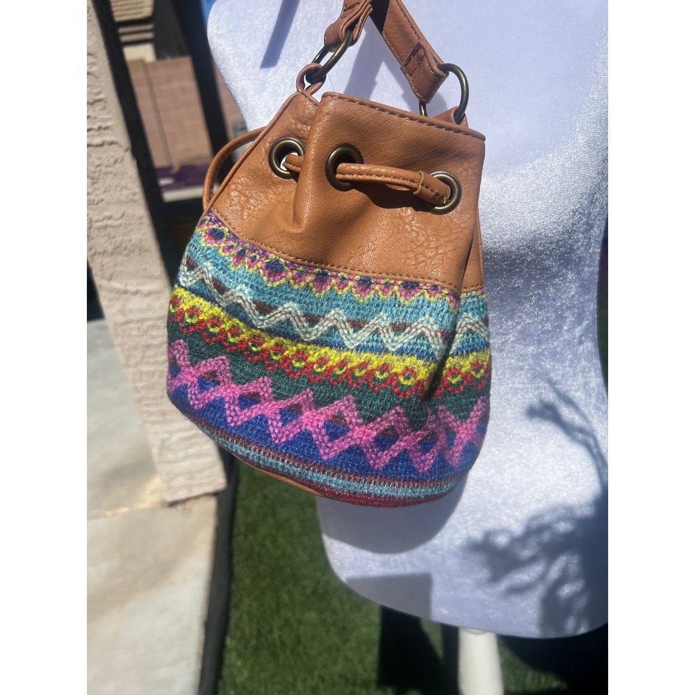 Arizona Jean Co Womens Mini Bucket Bag Brown Faux Leather Multi Color Knit Boho